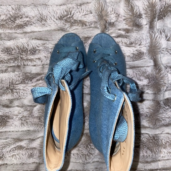 Gianvito Rossi Marie Booth light denim lace up, open toe booties - Picture 8 of 8